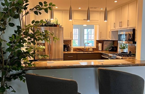 Peachtree City Casa | Southern Charm in Peachtree City Georgia FULLY FURNISHED and GOLF CART INCLUDED