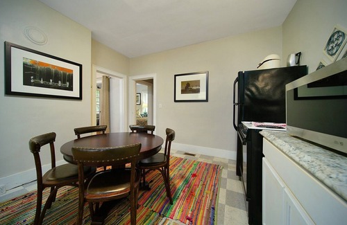 Germantown Casa | Southern Charm: Minutes to downtown Nashville with a cozy porch swing