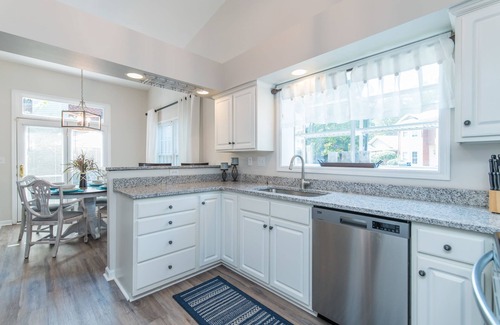 Lexington Casa | Southern Charm- Spacious Townhome Close to UK
