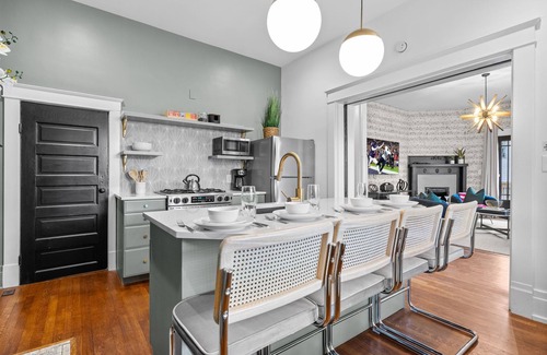 Historic Waverly Casa | Southern Elegance-Private Hot Tub-Walk to 12 S