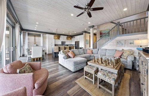 Orange Beach Casa | Southern Exposure | Balcony