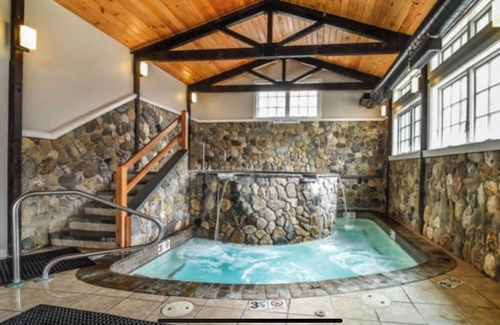 Lincoln Cabina | South Mountain Resort