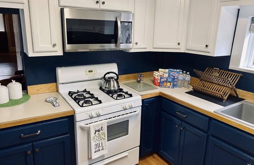 Edenton Casa | Southern Porch Charmer - Walk to Downtown Main Street and Waterfront!