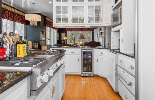 Newport Casa | Southern Splendor Luxury home, 5 acres, private pool & hot tub, boat dock