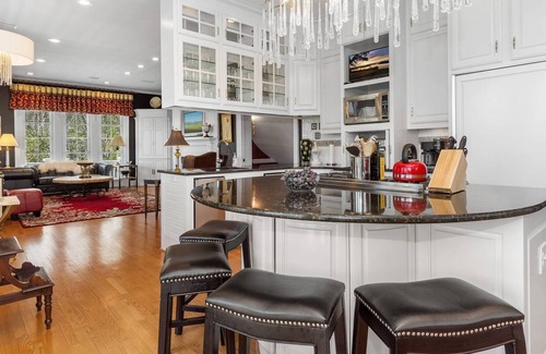 Newport Casa | Southern Splendor Luxury home, 5 acres, private pool & hot tub, boat dock