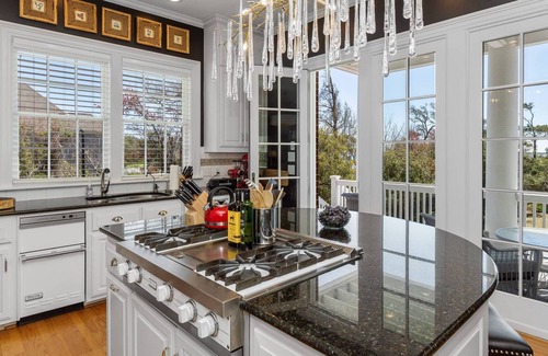 Newport Casa | Southern Splendor Luxury home, 5 acres, private pool & hot tub, boat dock