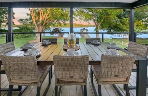 Mount Mourne Casa | Southern Sunrise Covered Dock & Optional Boat Rental