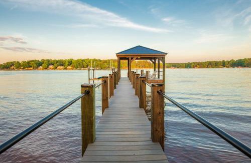 Mount Mourne Casa | Southern Sunrise Covered Dock & Optional Boat Rental