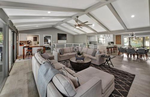 Mount Mourne Casa | Southern Sunrise Covered Dock & Optional Boat Rental