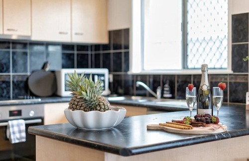Southport Casa | Southport Central,4bd Pool, BBq