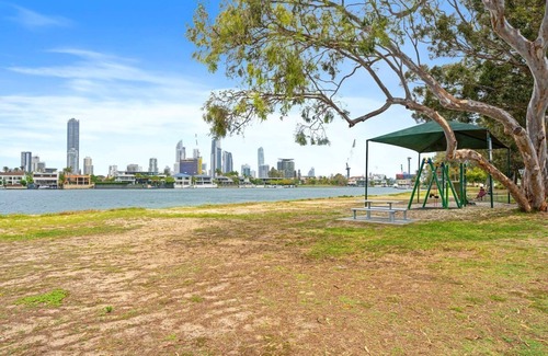 Southport Casa | Southport Central,4bd Pool, BBq