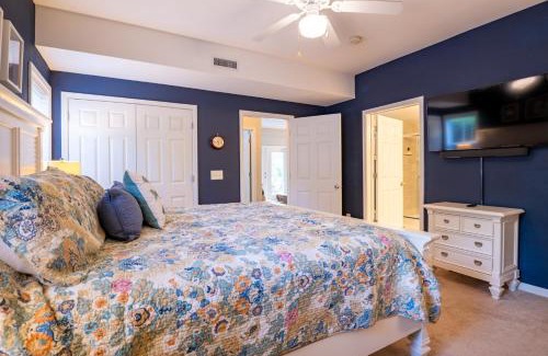 Southport Casa | Southport Condo near ICW and Golf - Dogs Allowed - Ground Level