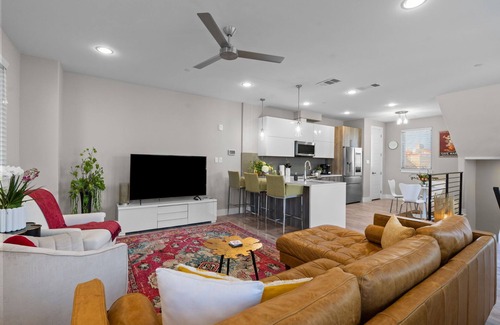 Fort Worth Condominio | Southside 2B/3B RF Deck *Wkly & Mthly Discounts*