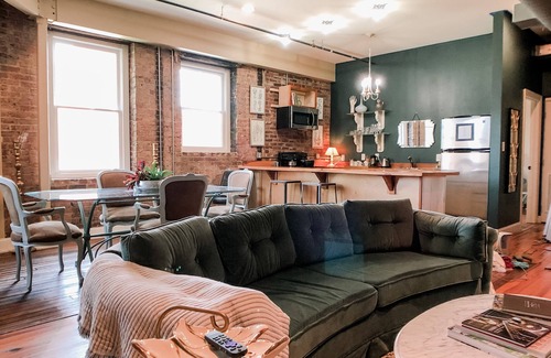 Downtown Chattanooga Condominio | La Vie Bohéme: Southside Condo in the Thick of It