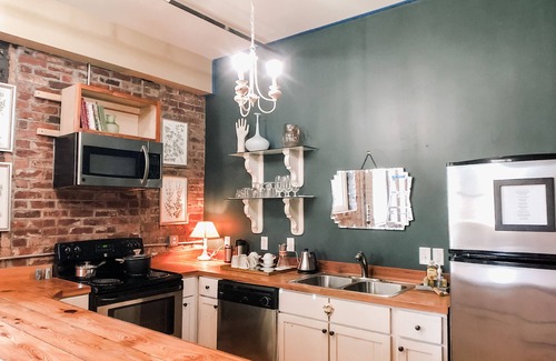 Downtown Chattanooga Condominio | La Vie Bohéme: Southside Condo in the Thick of It