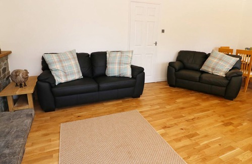 Llandysul Casa | VISTA DEL SUR, admite mascotas, con bañera de hidromasaje en Rhydlewis, Ref 933345