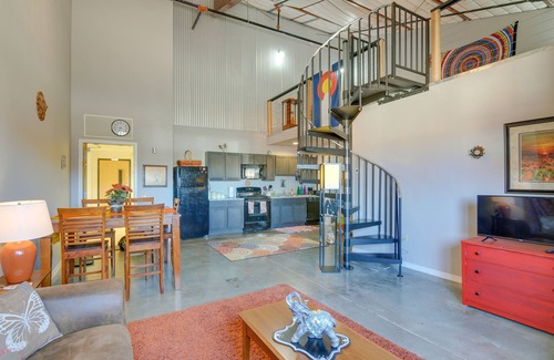 Del Norte Apartamento | Southwest Colorado Getaway Near Skiing & Hiking!