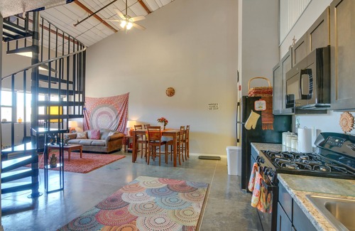 Del Norte Apartamento | Southwest Colorado Getaway Near Skiing & Hiking!