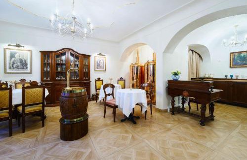 Hradcany Cama Y Desayuno | Spa Beerland Chateaux – U Zlaté Hrušky/At Golden pear