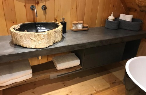Lac-Saguay Casa | SPA Chalet Bois Round, Lac Ruisseau et Montagne