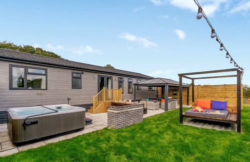 Raywell Chalet De Esquí | Spa Escape (Pet Garden)