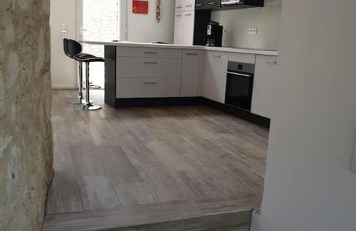 Sarrant Casa | SPA, Patio et Maison privés - Détente à la campagne