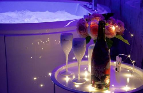 Mulhouse Apartamento | SPA Romantique . Esprit LOVE