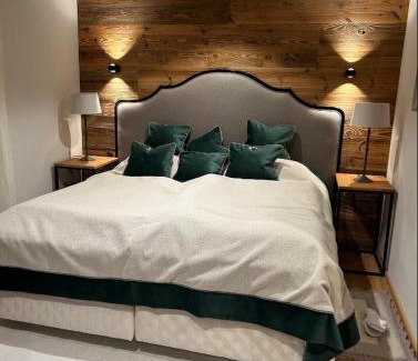 Kitzbuehel Apartamento | Spa, Sport & City Luxury Ski-in Ski-Out Apartment