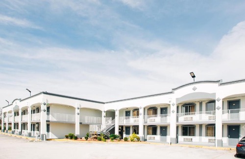 Northside Hotel | Space City Inn