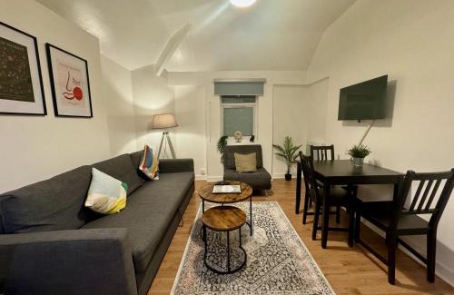 Roath Apartamento | Space For Groups, 10 mins from centre with parking!