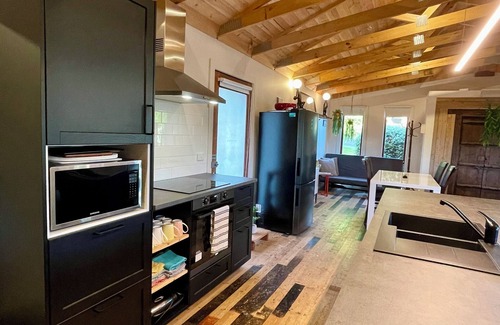 Loch Casa | Space On The Hill - Relax in Loch Village