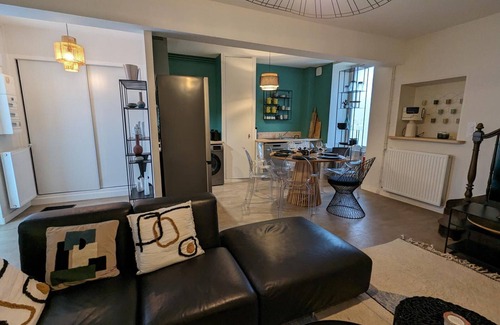 Saint-Yrieix-sur-Charente Cabaña | Casa espaciosa 3 habitaciones con terraza, internet y parking, cerca de actividades culturales
