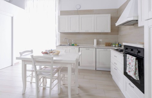 Santa Maria Capua Vetere Casa | Spacious Loft with Park View - Cozy Retreat in the City Center