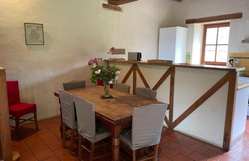 Solesmes Casa | Spacieuse maison au bord de la rivière, proche du Mans, avec équipements modernes, idéale pour familles - FR-1-410-440