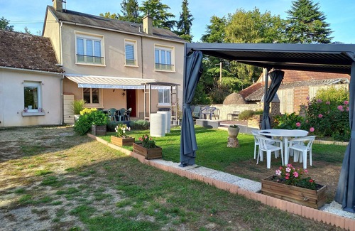 Le Mans Cabaña | Casa cómoda cerca del centro, rodeada de naturaleza y próxima al circuito de Le Mans