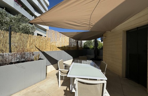 Saint-Martin Apartamento | Spacieux Appartement, Plein Centre 3mn a Pied Gare St Roch, Terrasse Parking