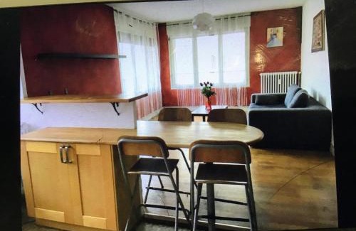 Quartier Exposition-Bajatiere Apartamento | Spacieux et confortable T3 88m2 Grenoble secteur Jeanne d Arc