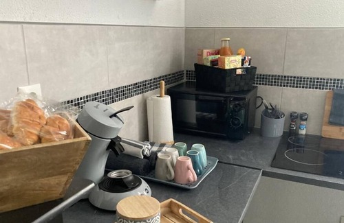 Feignies Apartamento | Apartamento-Baño con bañera