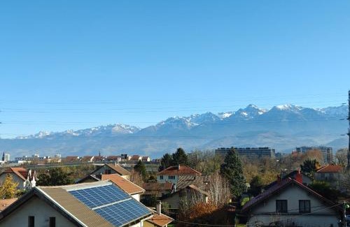 Seyssinet-Pariset Apartamento | Spacieux T4 vue sur les Alpes