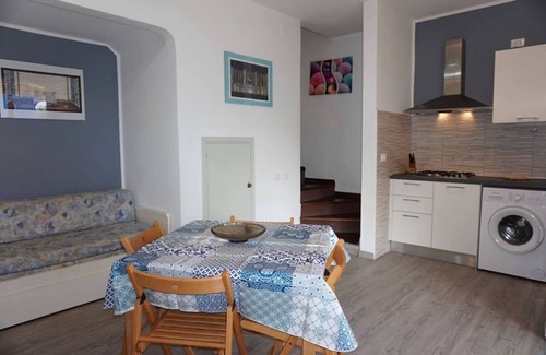 Porto Santa Margherita Villa | Amplia villa con jardín privado y piscina compartida.