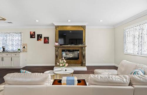 San Jose Casa | Spaciour 4Br 4Bth Stunning house with Free Parking