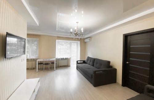 Dnipro Apartamento | Spacious 1-bedroom near Most City Center