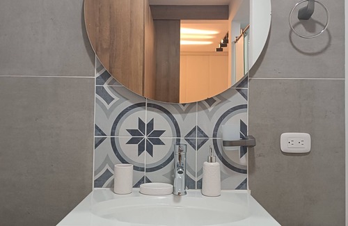 Cali Apartamento | Spacious 1-bedroom with AC, fantastic view, fitness room,pool in gorgeous Cali