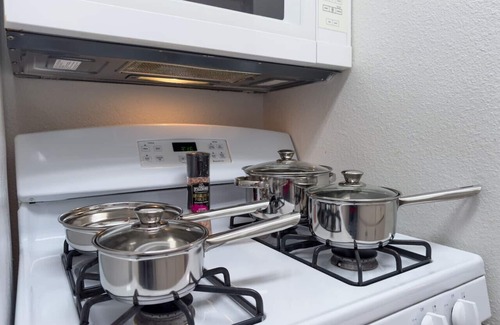 West Campus Apartamento | Spacious 1 Br Apt Next 2 Dwntown