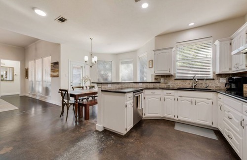Flower Mound Casa | Spacious 1 Level 4-bedroom house in welcoming Flower Mound near DFW