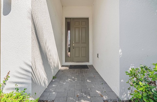 Kissimmee Casa | Spacious 12-bedroom house in welcoming Kissimmee with pool