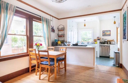 Adams Point Casa | Spacious 1908 House + Sky Deck + Hot Tub + Modern Tiny House, Near Lake