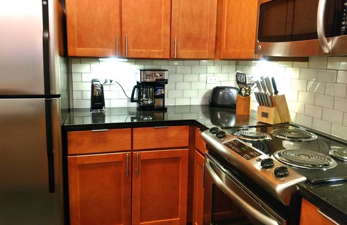 French Quarter Apartamento | MAYO ES MARAVILLOSO EN NOLA !! HERMOSO 850 SF 1B / 1B FRANCÉS QTR! ¡PARKING INCLUIDO!