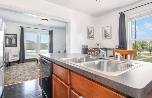 Michigan City Apartamento | Spacious 1bd, Close to Beach, Shops, Food & Mall