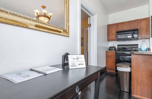 Michigan City Apartamento | Spacious 1bd, Close to Beach, Shops, Food & Mall